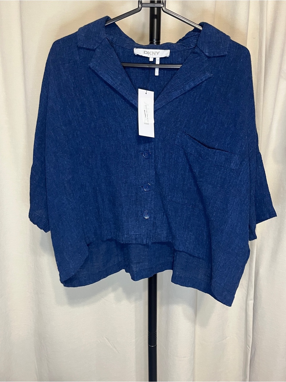 DKNY NWT Women's Blue Button-Front Short Sleeve Shirt